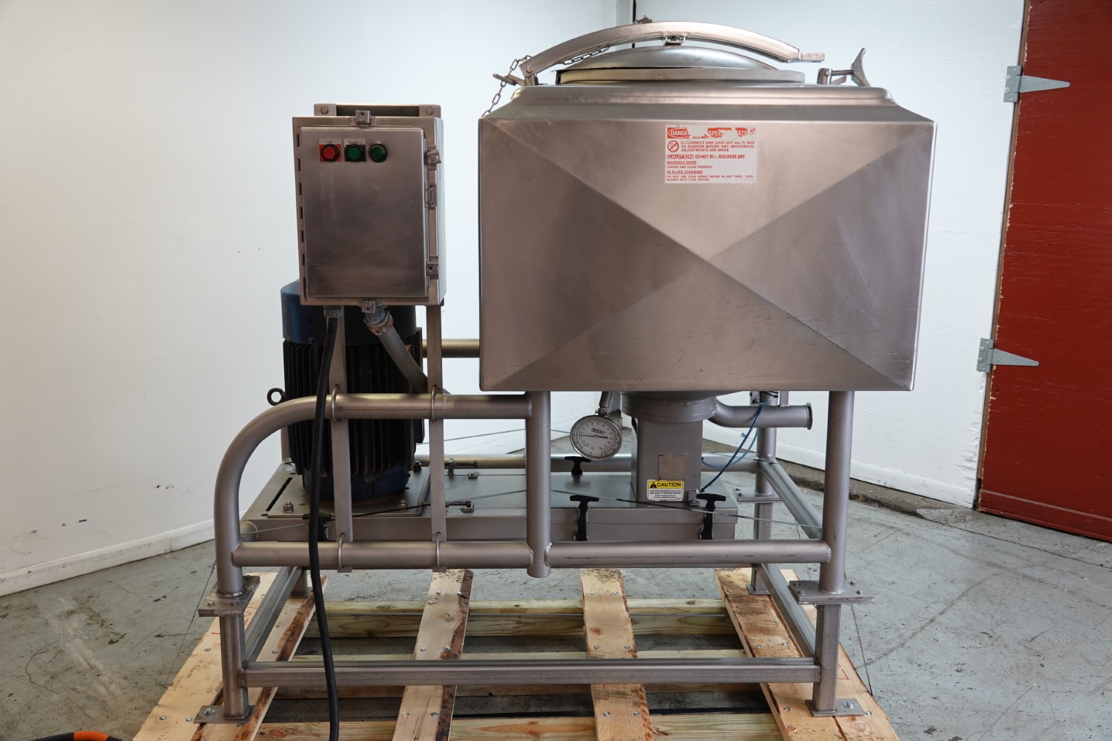 Breddo Likwifier , 100 Gallon Square Jacketed Liquifier