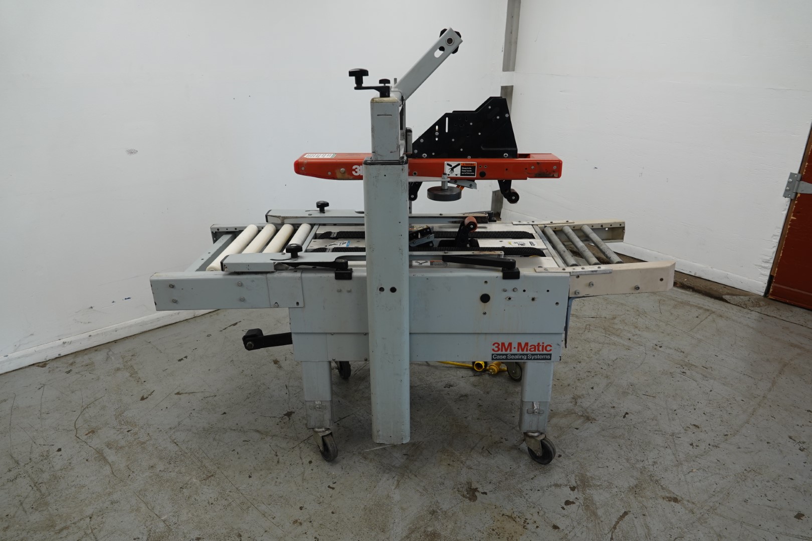 3M-Matic Adjustable Case Sealer, Model 200a, Type 29200