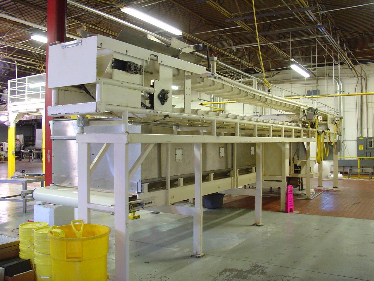 ASEECO “Acumaveyor” product accumulation conveyor system