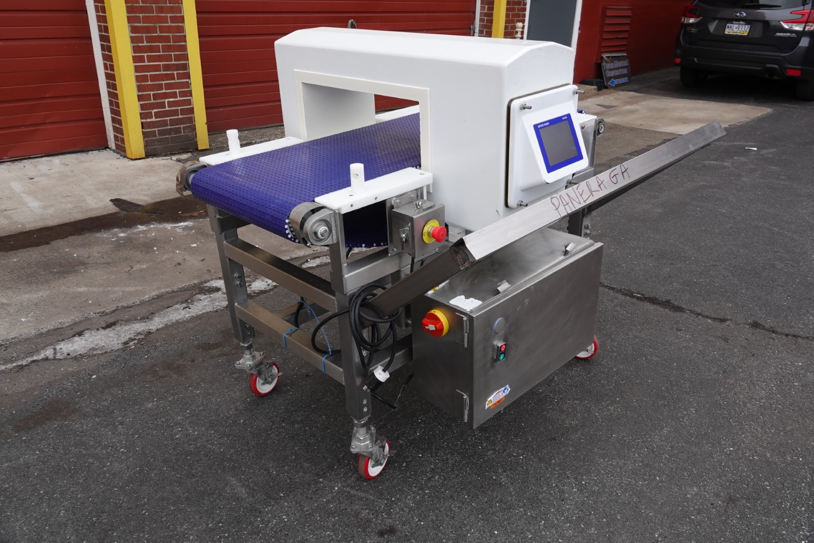 Mettler Toledo/Safeline Model SL2000 metal detector